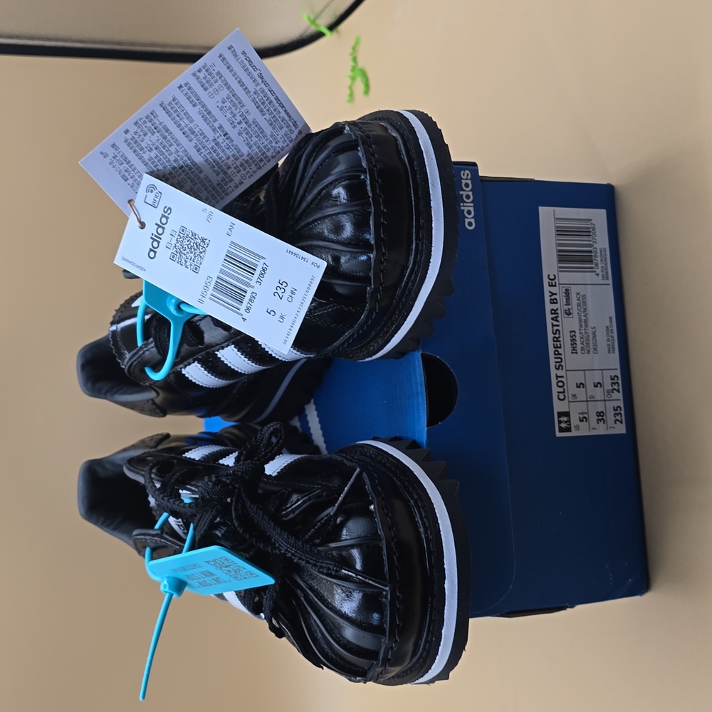 Women's Shoes